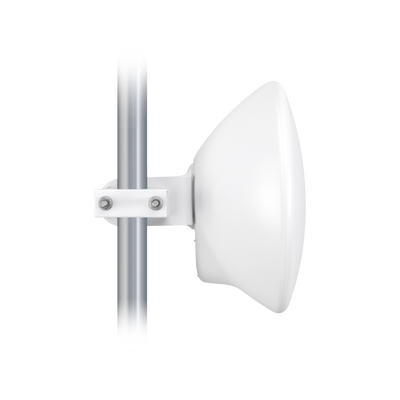 Cliente PtMP LTU Pro, 5 GHz (4.8 - 6-2 GHz) con antena integrada de 24 dBi